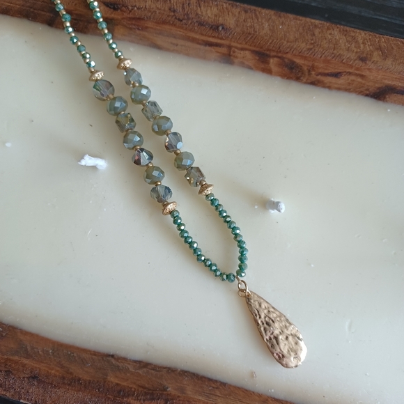 Private Label Jewelry - Gold & Green Beaded Necklace